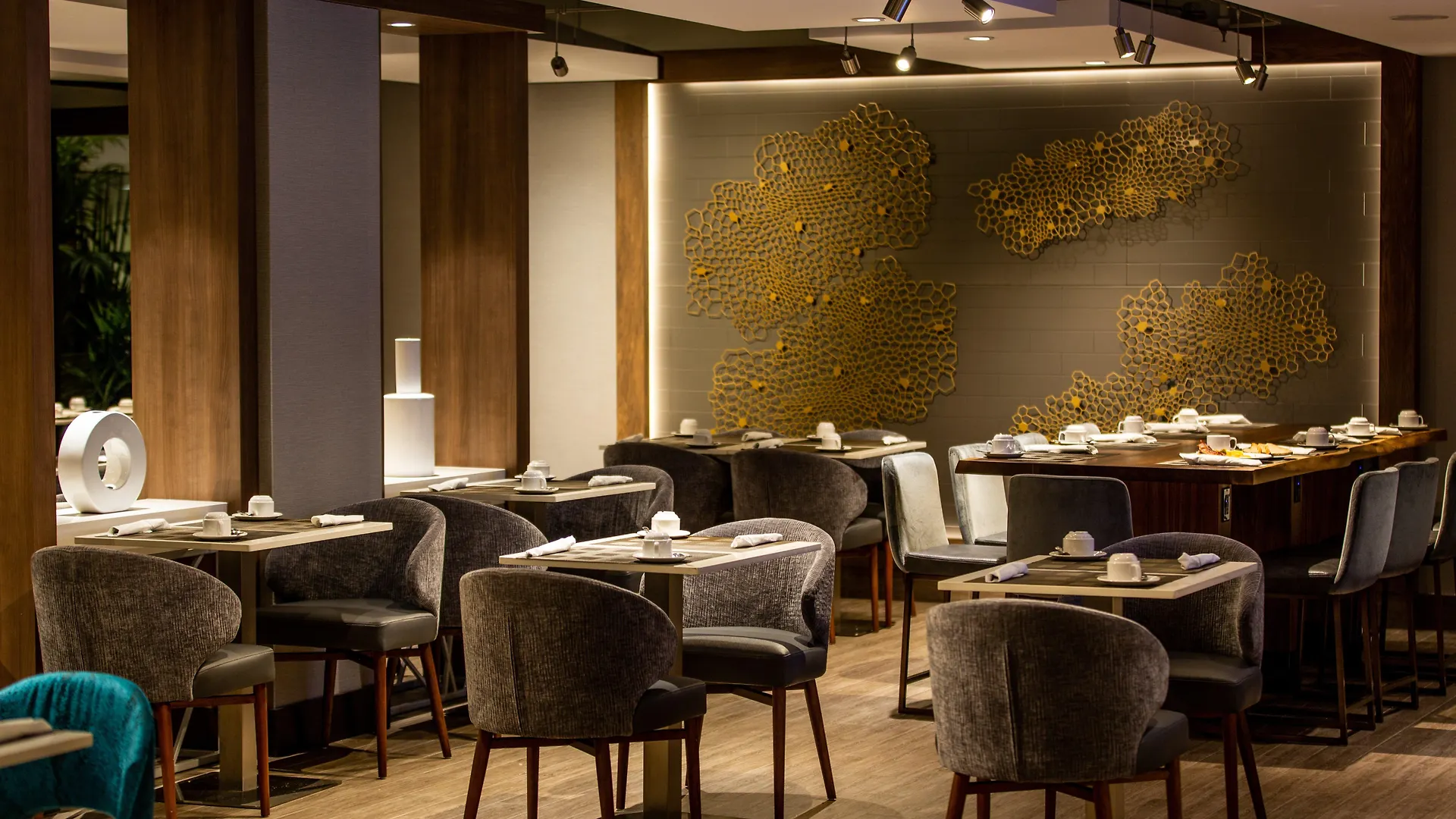 Holiday Inn Toronto Downtown Centre By Ihg Hotel